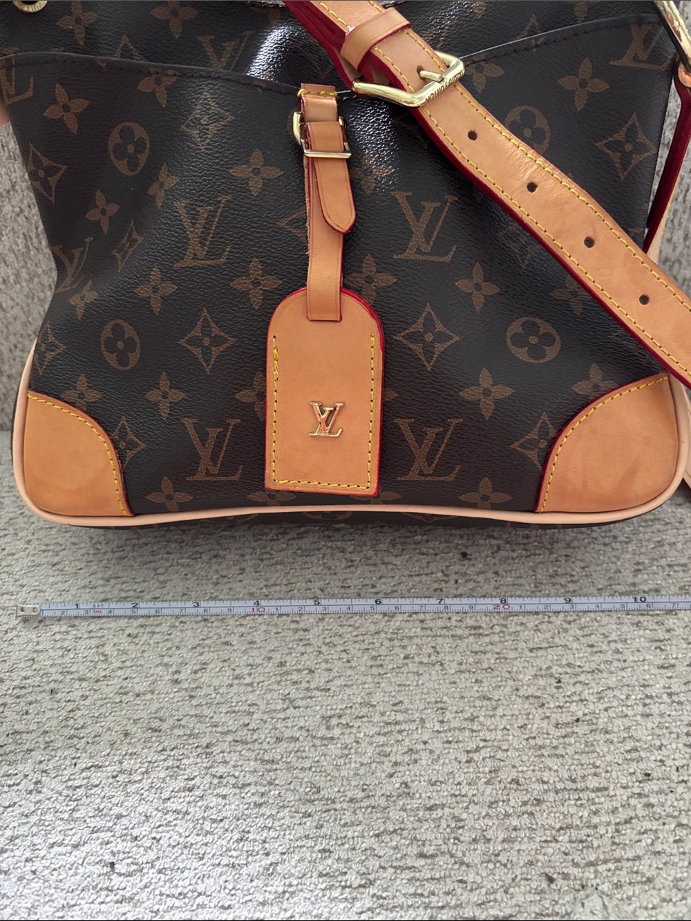 *FASHION* Brown Monogram Shoulder Bag with Tan Leather Trim - Picture 3 of 17